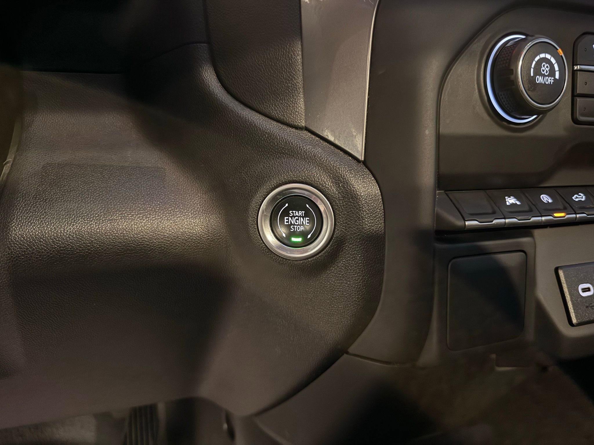 Used 2024 Chevrolet Silverado 1500 W/T w/ WT Fleet Convenience Package image 27