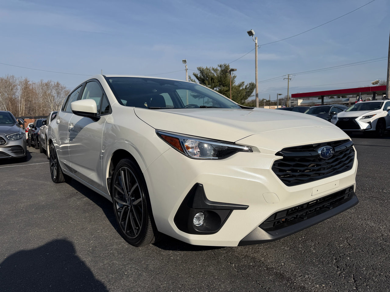 Used 2024 Subaru Impreza 2.0i Sport image 3