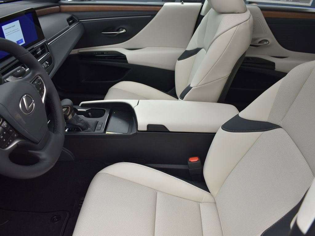 New 2025 Lexus ES 350 w/ Premium Package image 13