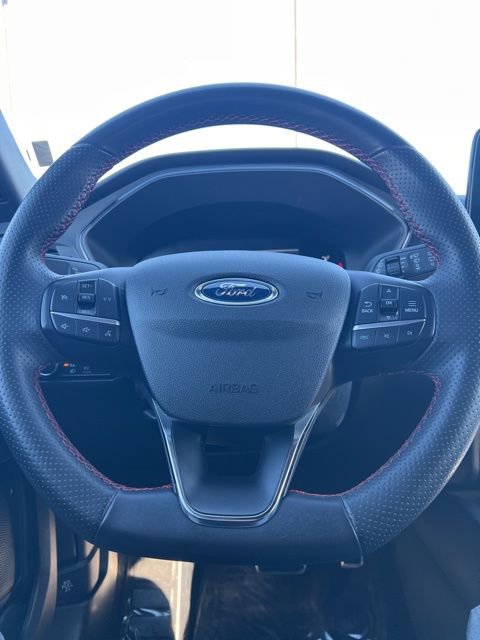 Used 2023 Ford Escape ST-Line image 13