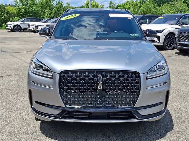 Used 2023 Lincoln Corsair Reserve w/ Equipment Group 201A AWD/4WD image 2