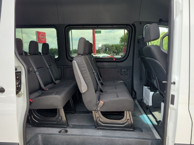 Used 2025 Mercedes-Benz Sprinter 2500 image 9