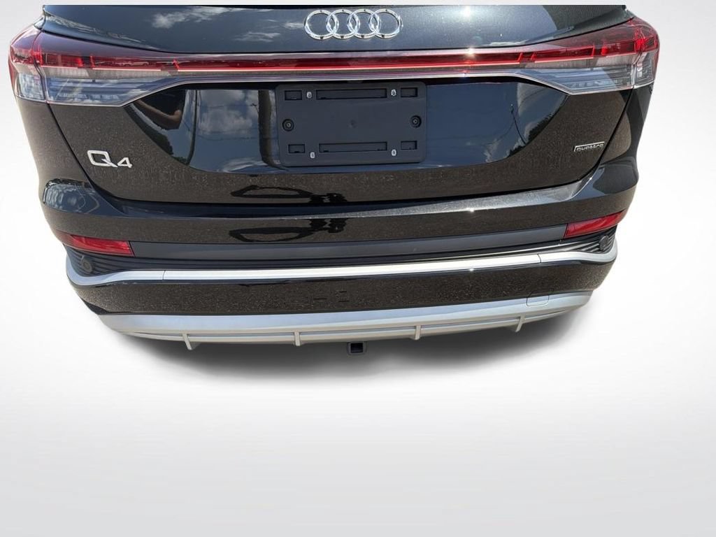 Used 2025 Audi Q4 e-tron Premium w/ Convenience Package AWD/4WD image 6