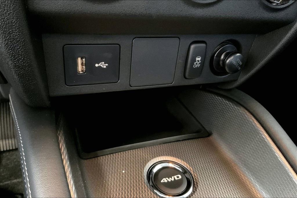 Used 2025 Mitsubishi Outlander Sport ES image 12