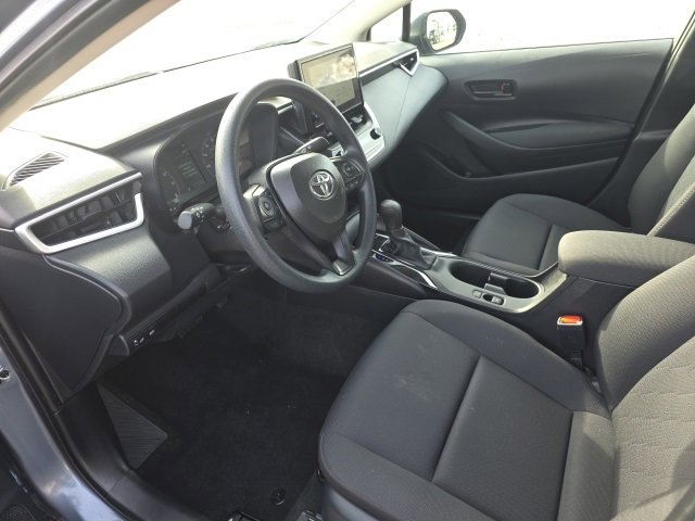 Used 2025 Toyota Corolla LE image 7