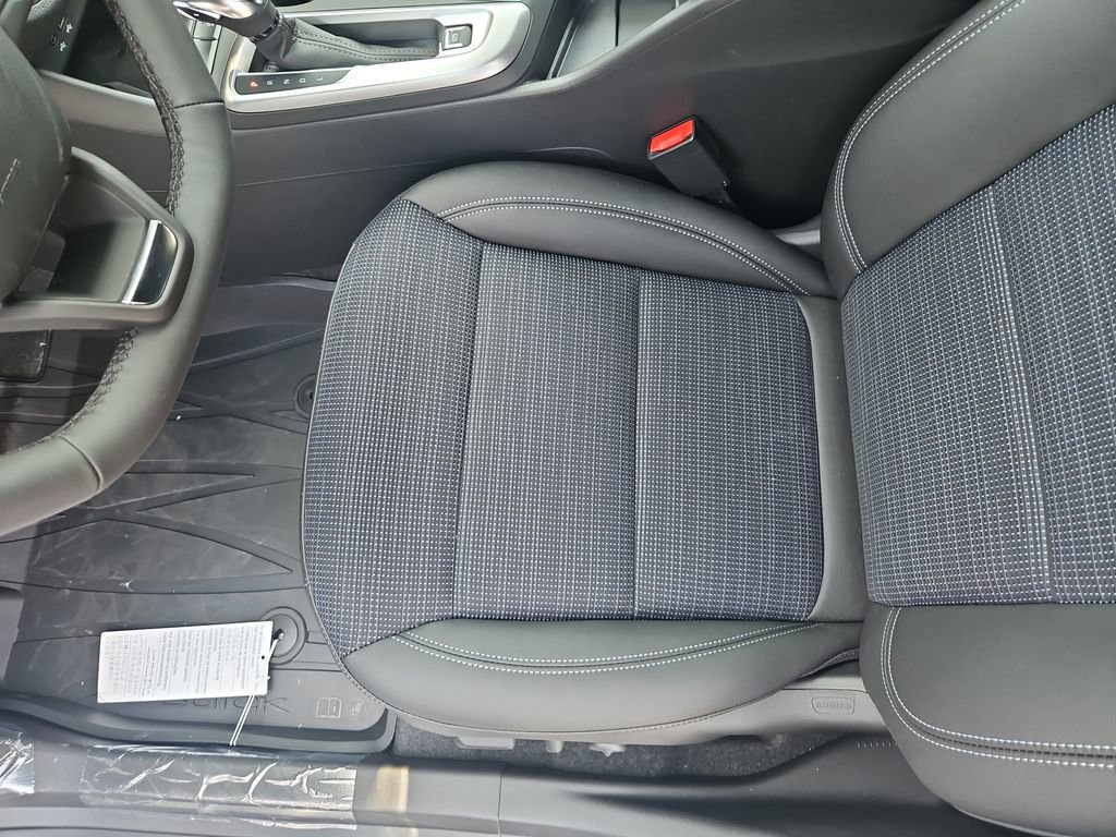 New 2025 Buick Envista Preferred w/ Convenience I Package FWD image 22