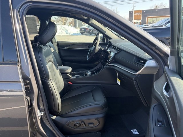 New 2026 Jeep Grand Cherokee Limited w/ Limited Altitude Package image 48