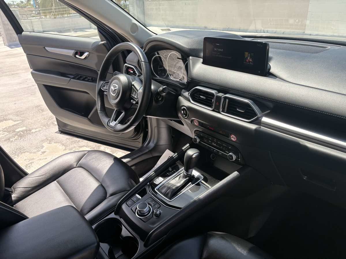 Used 2025 MAZDA CX-5 AWD 2.5 S w/ Select Package image 37
