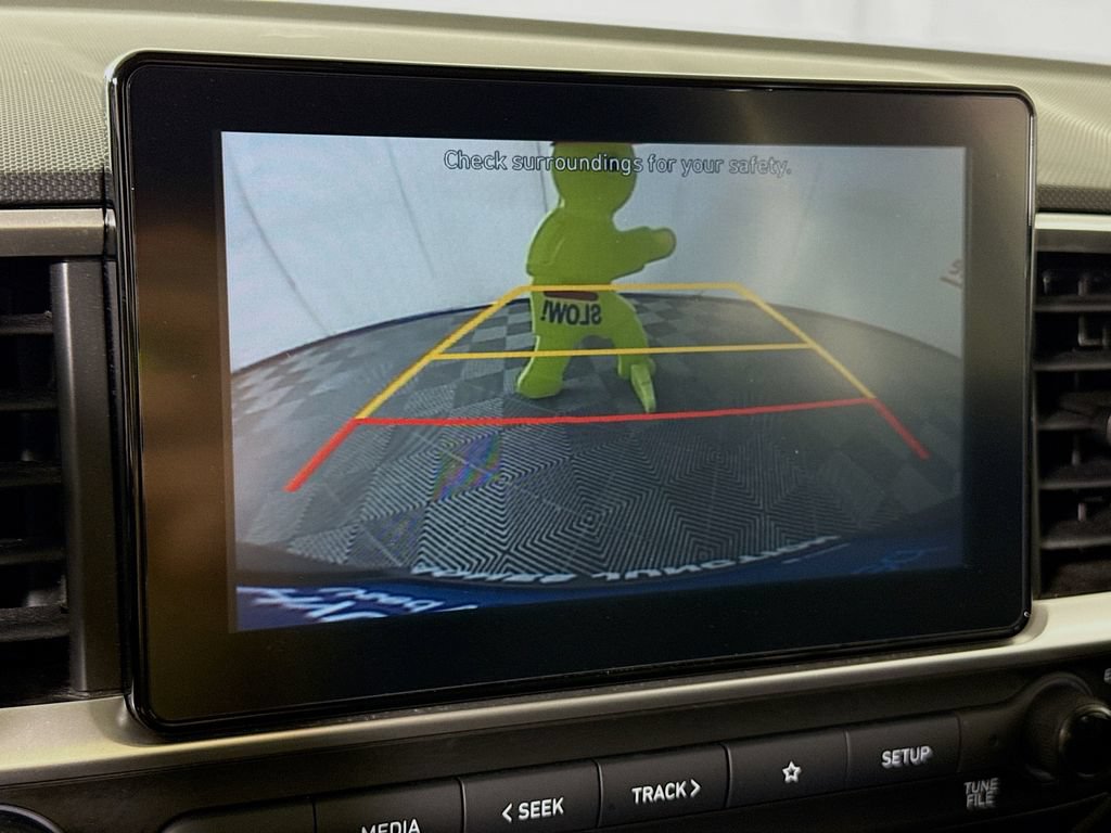 Certified 2021 Hyundai Venue SEL FWD image 6