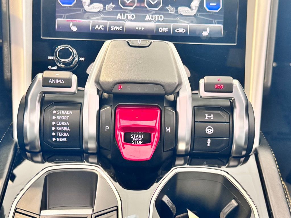 Used 2021 Lamborghini Urus image 38