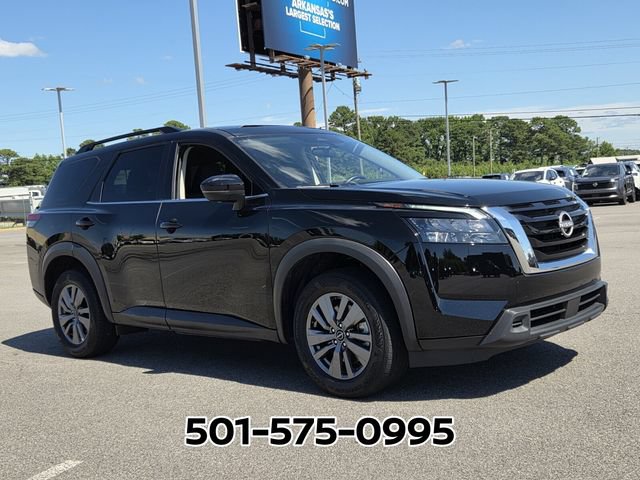 Used 2025 Nissan Pathfinder SV FWD image 5