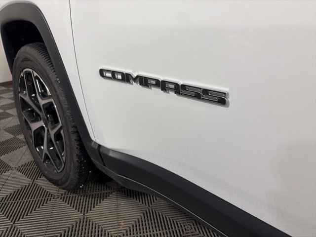 New 2026 Jeep Compass Limited image 9