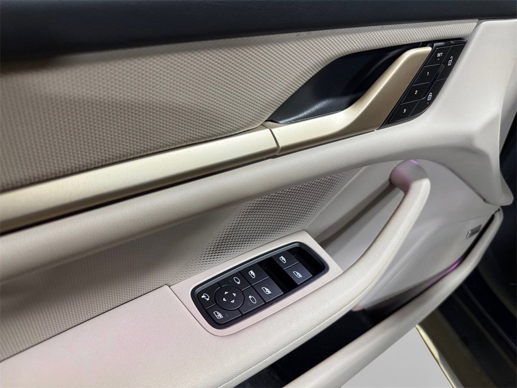 Used 2022 Porsche Taycan 4 Cross Turismo image 14