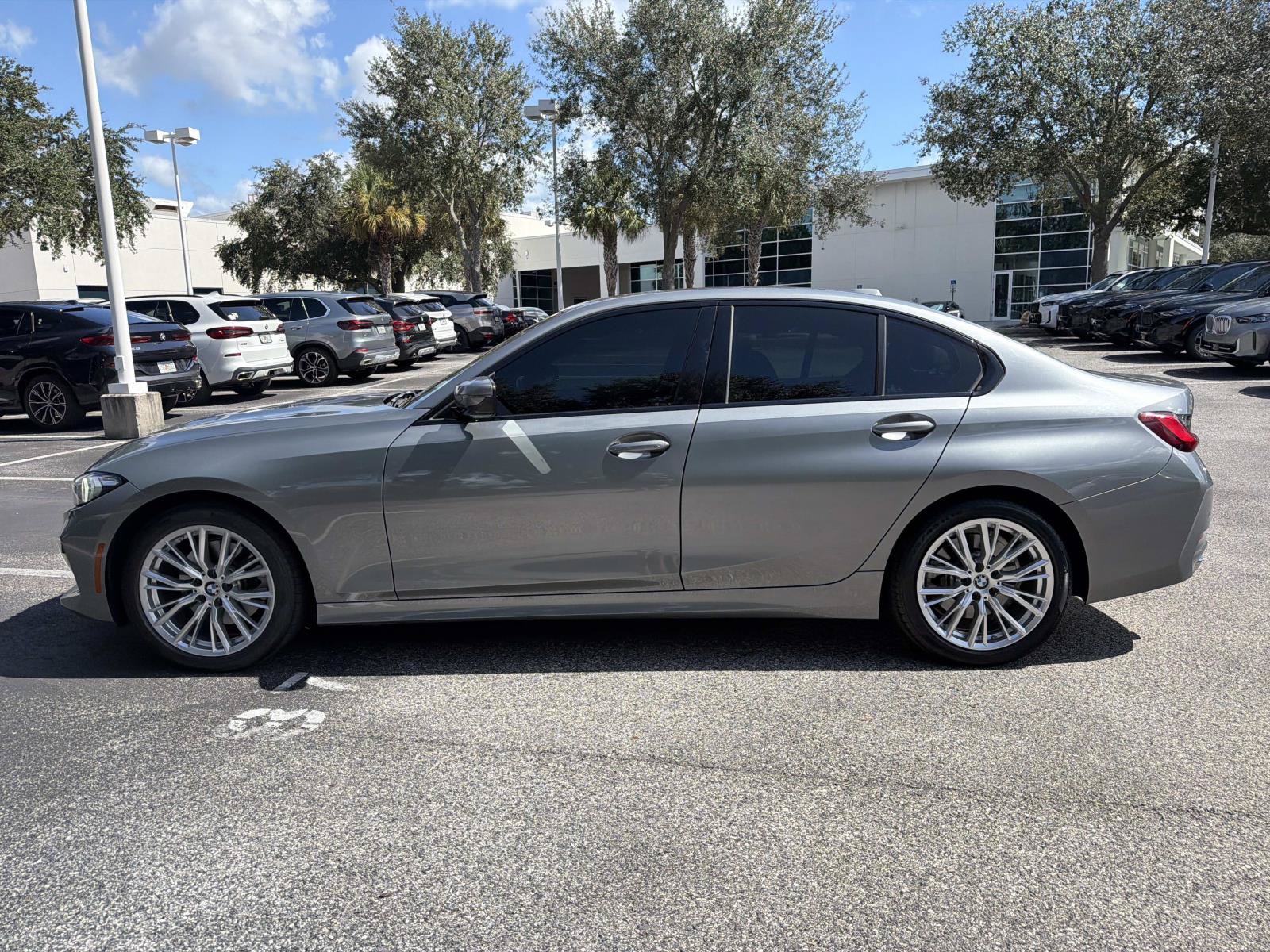 Certified 2023 BMW 330i Sedan RWD image 7