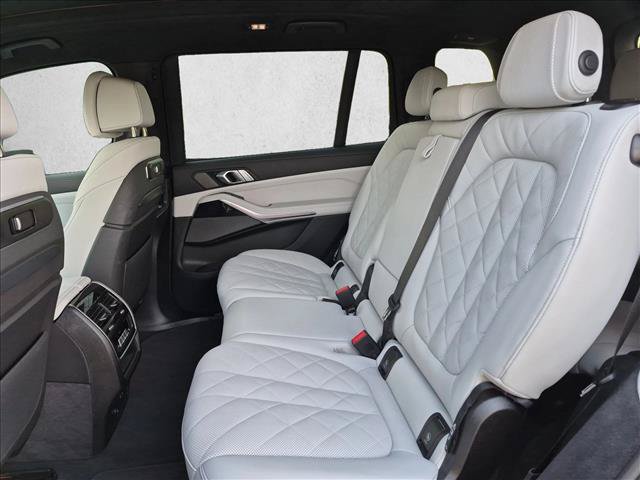 Certified 2026 BMW X7 xDrive40i w/ M Sport Package AWD/4WD image 20
