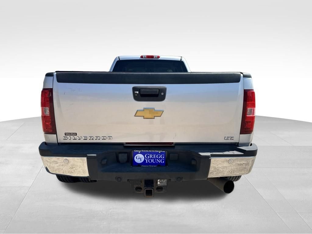 Used 2013 Chevrolet Silverado 3500 LTZ w/ LTZ Plus Package AWD/4WD image 5