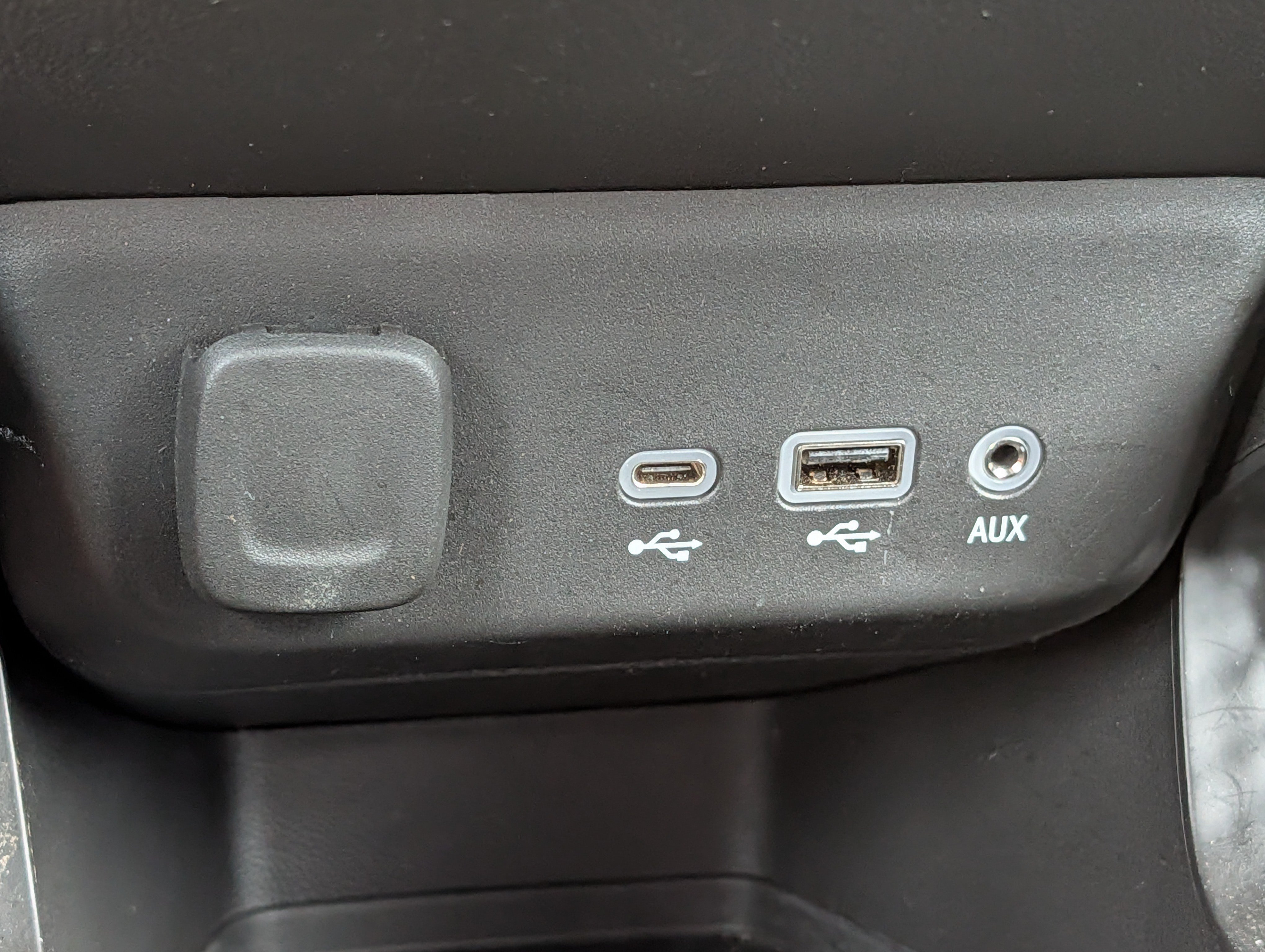 Used 2022 Chevrolet TrailBlazer LT FWD image 28