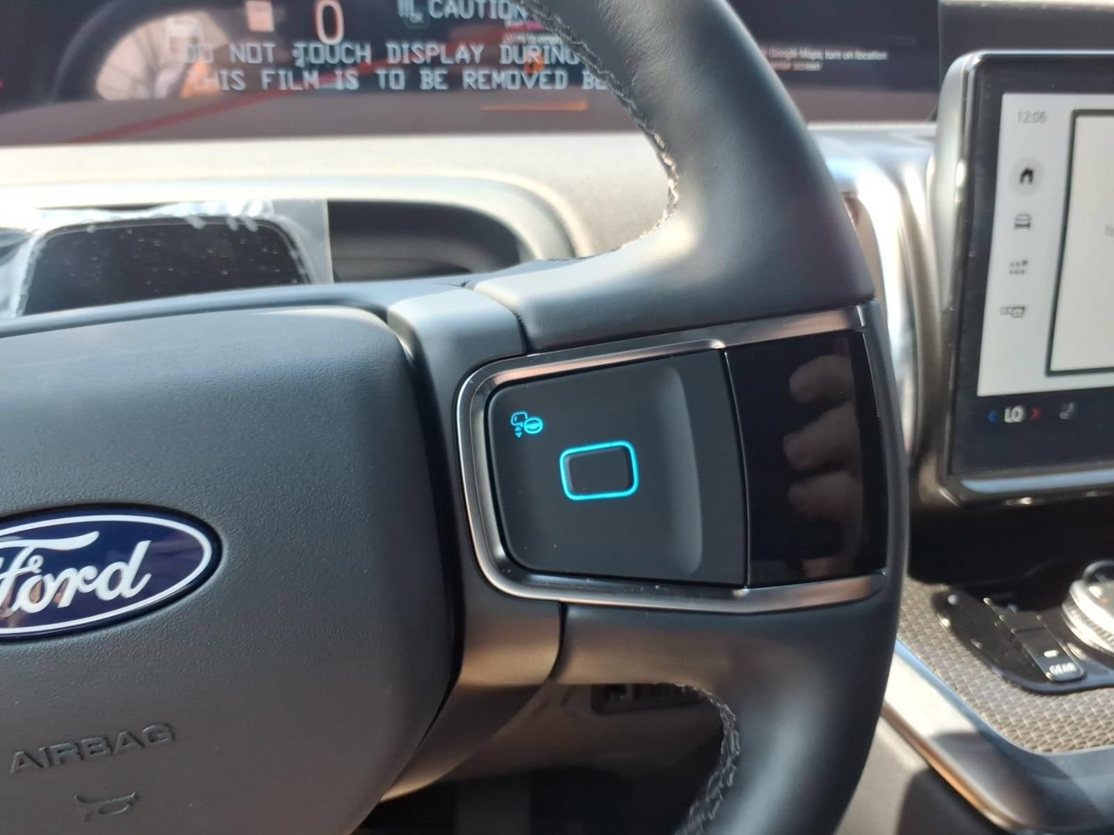 New 2027 Ford Expedition Max Platinum w/ Stealth Appearance Package RWD image 19