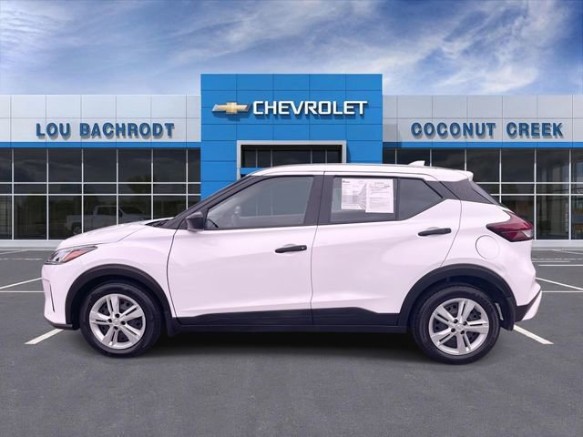 Used 2024 Nissan Kicks S FWD image 2