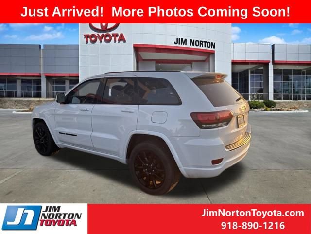 Used 2019 Jeep Grand Cherokee Altitude RWD image 5