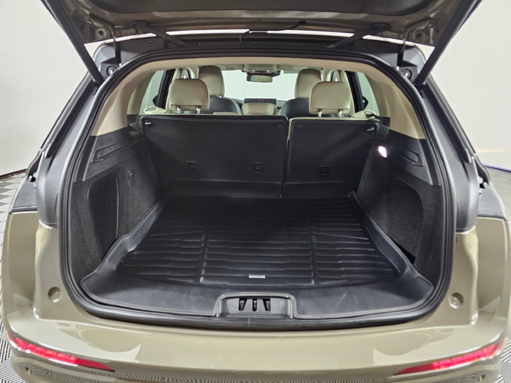 Certified 2025 Lincoln Corsair Grand Touring AWD/4WD image 17