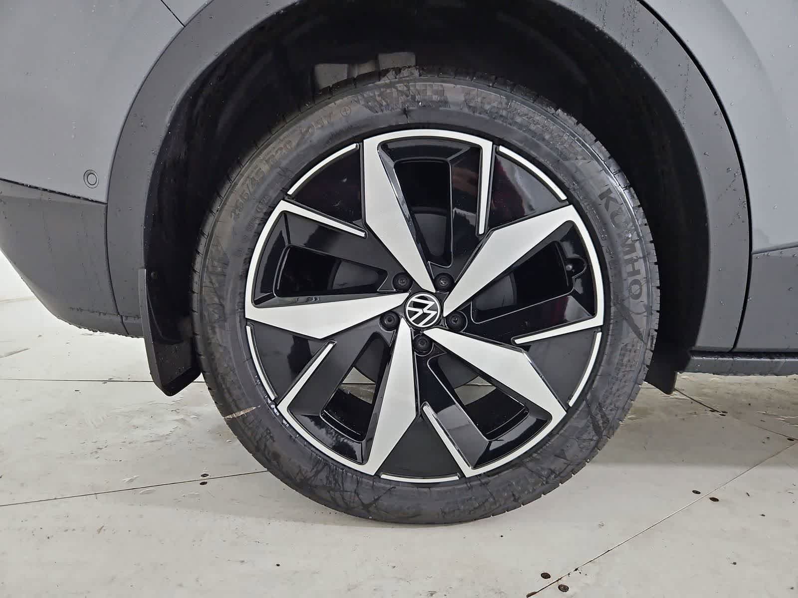 New 2026 Volkswagen ID.4 Pro S AWD/4WD image 13