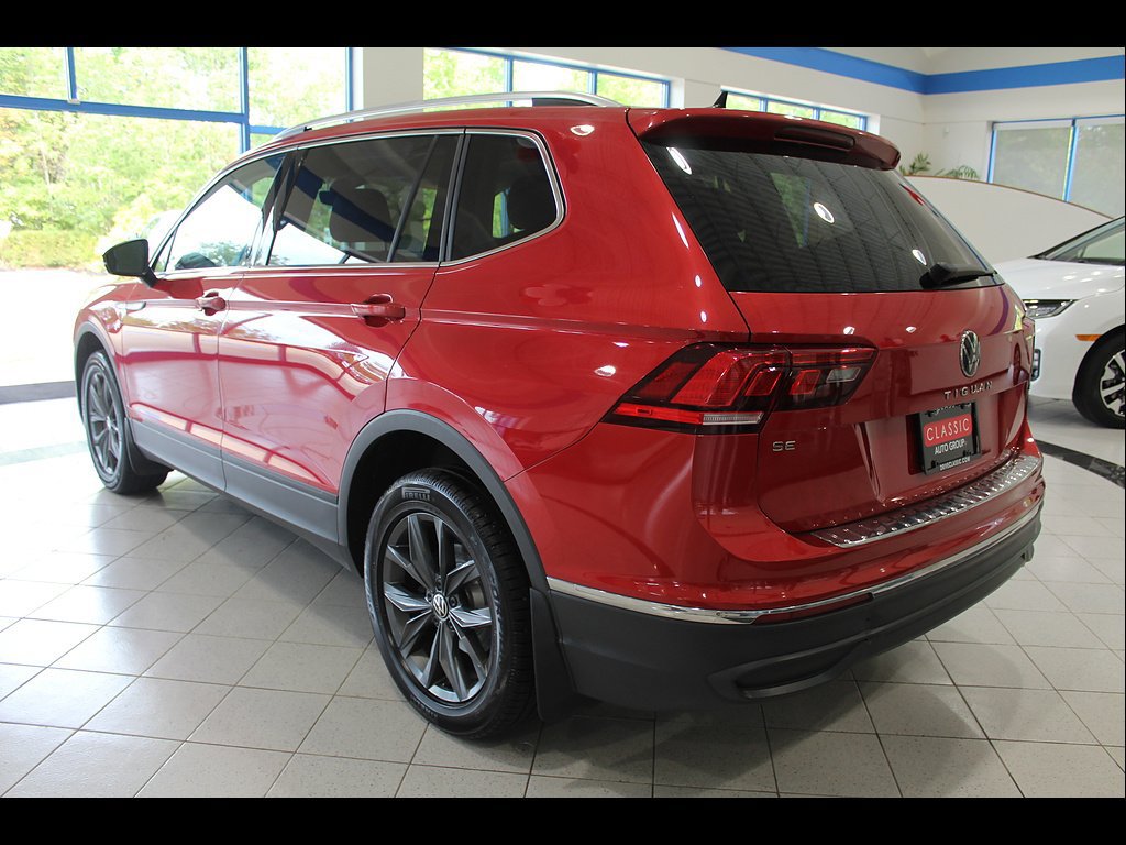 Used 2022 Volkswagen Tiguan SE AWD/4WD image 7
