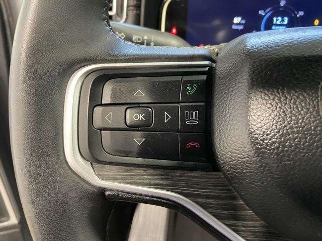 Used 2024 Jeep Wagoneer L Series II w/ Flexible Seating Group image 17