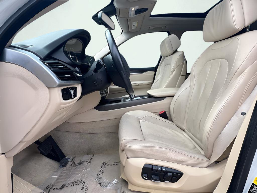 Used 2015 BMW X5 xDrive35d image 15