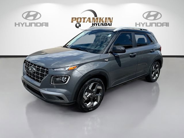 Used 2023 Hyundai Venue Limited w/ Cargo Package FWD image 1