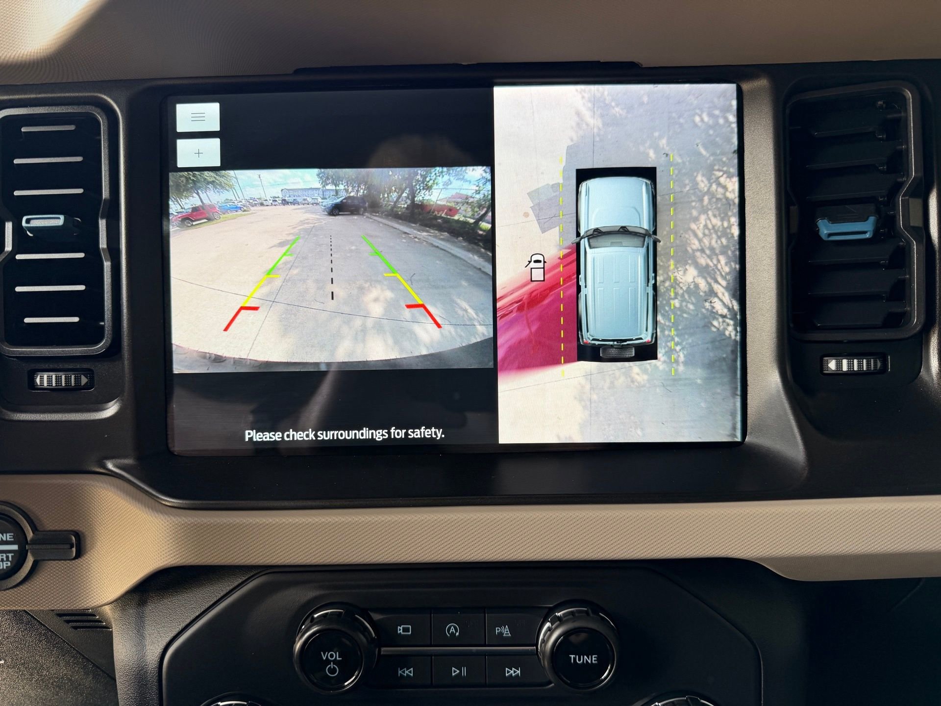 Used 2023 Ford Bronco Wildtrak AWD/4WD image 18