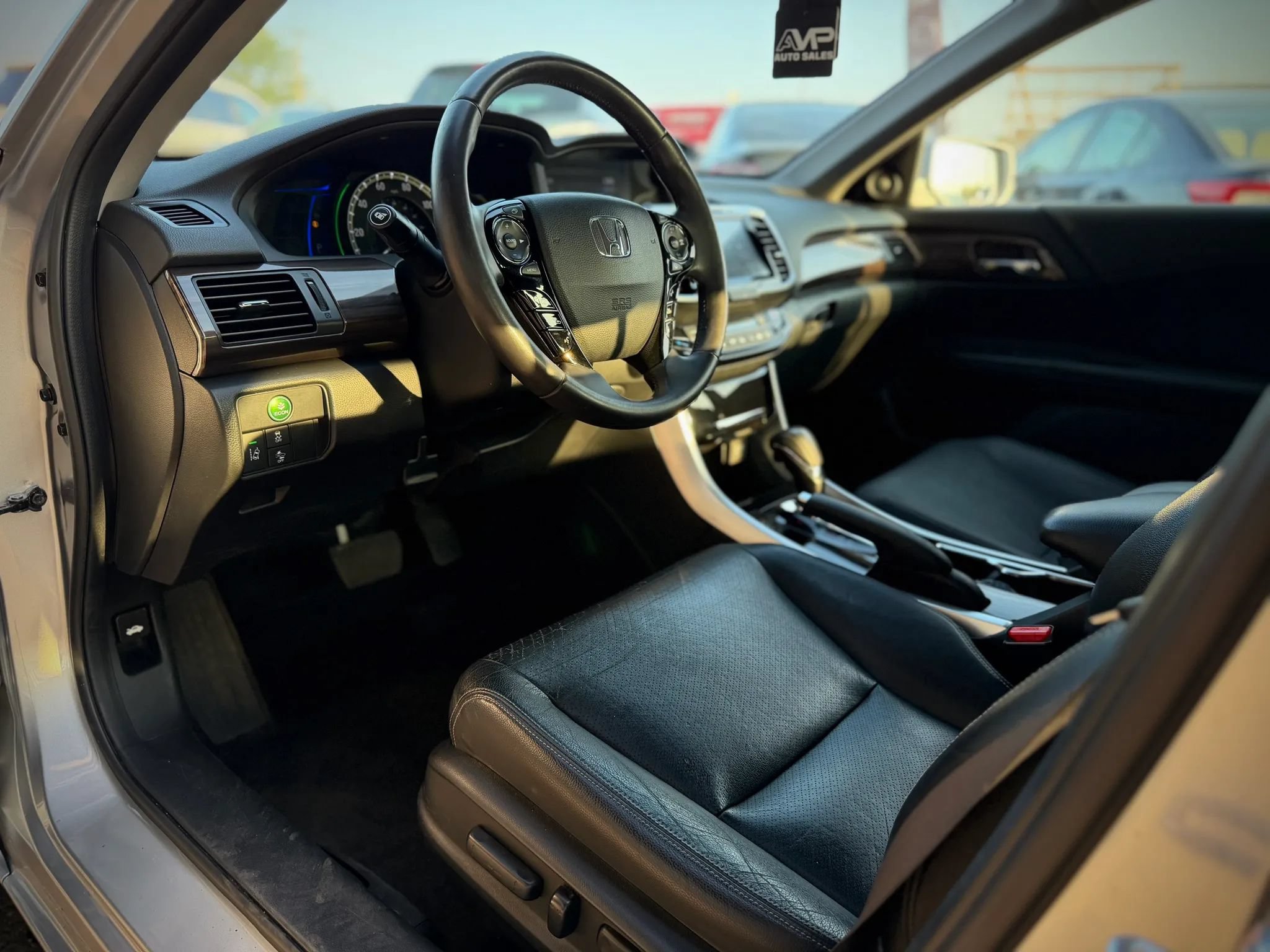 Used 2017 Honda Accord EX-L image 9
