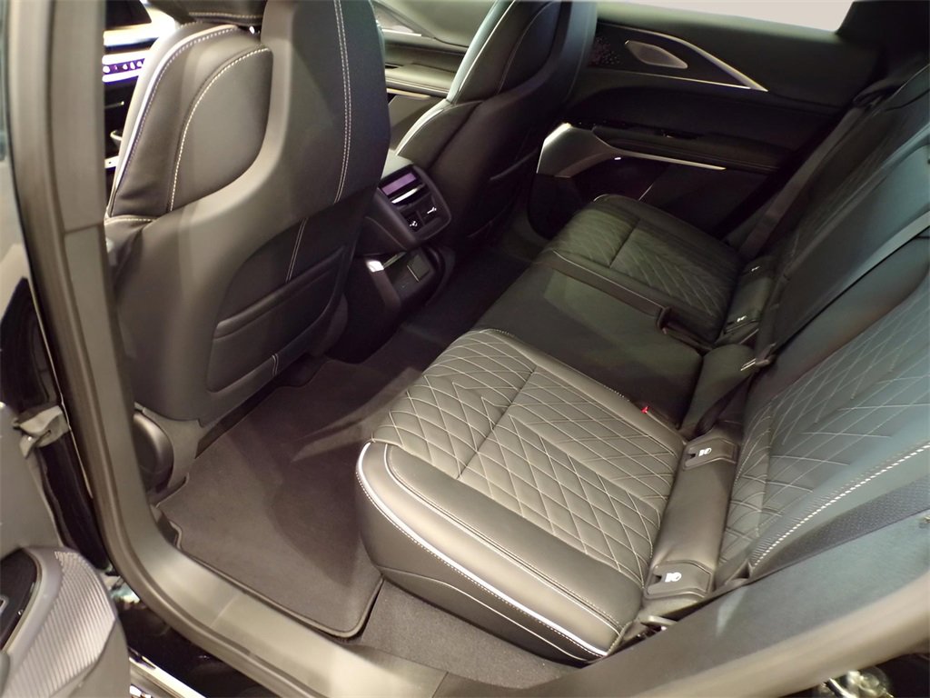 New 2026 Cadillac Lyriq V image 8