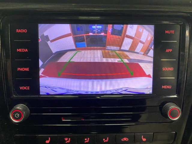 Used 2020 Volkswagen Passat 2.0T R-Line image 24
