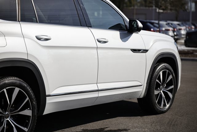 Used 2024 Volkswagen Atlas SEL Premium R-Line image 7