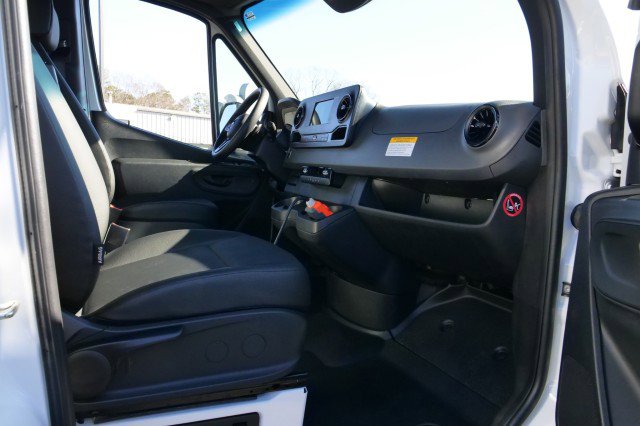 Used 2023 Mercedes-Benz Sprinter 3500 w/ Acoustic Package image 40