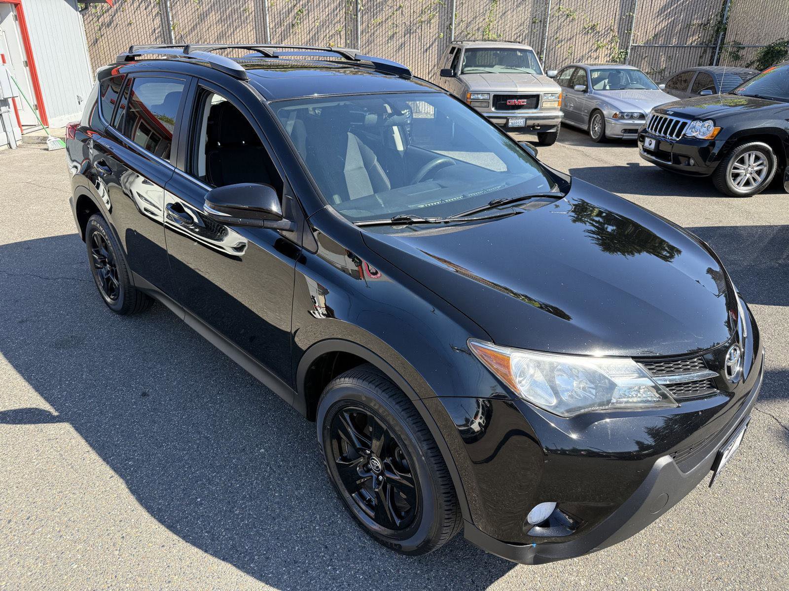 Used 2013 Toyota RAV4 XLE image 5