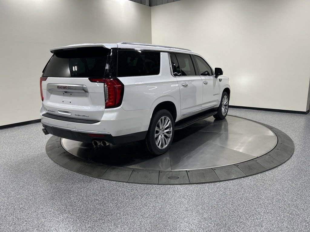 Used 2022 GMC Yukon XL Denali image 6