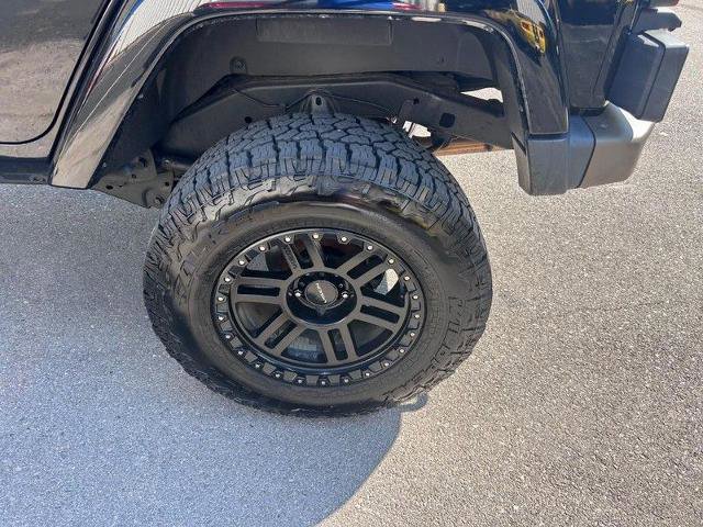 Used 2017 Jeep Wrangler 75th Anniversary image 8
