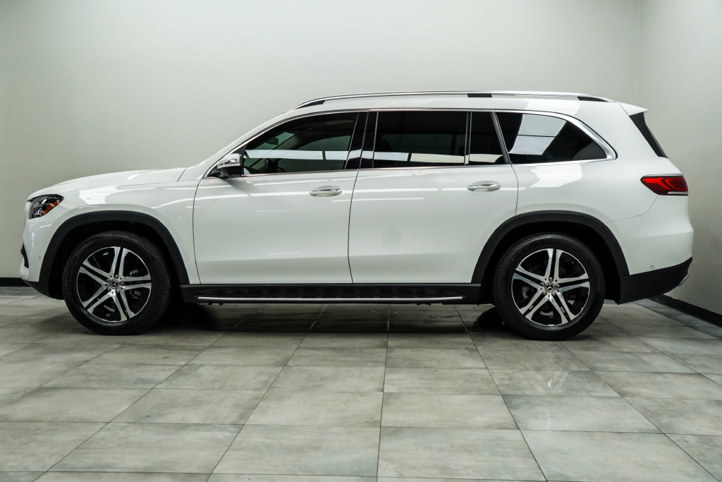 Used 2023 Mercedes-Benz GLS 450 4MATIC image 9