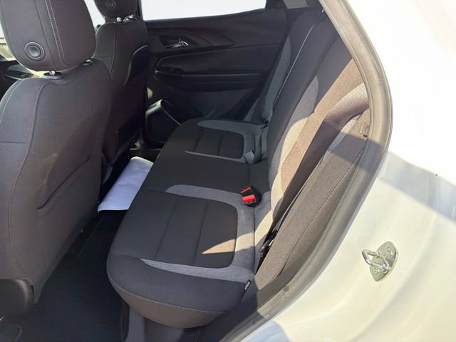 Used 2023 Chevrolet TrailBlazer LT FWD image 15