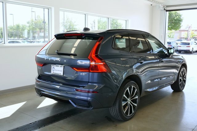 Used 2024 Volvo XC60 B5 Plus image 6