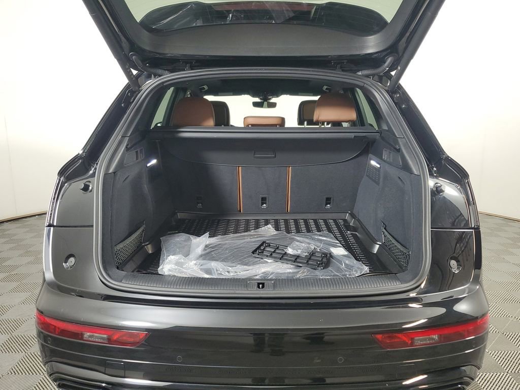 Used 2024 Audi Q5 2.0T Premium Plus w/ Premium Plus Package image 9