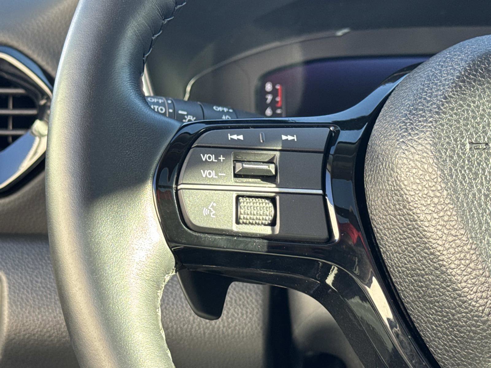 Certified 2025 Honda Pilot Elite image 7