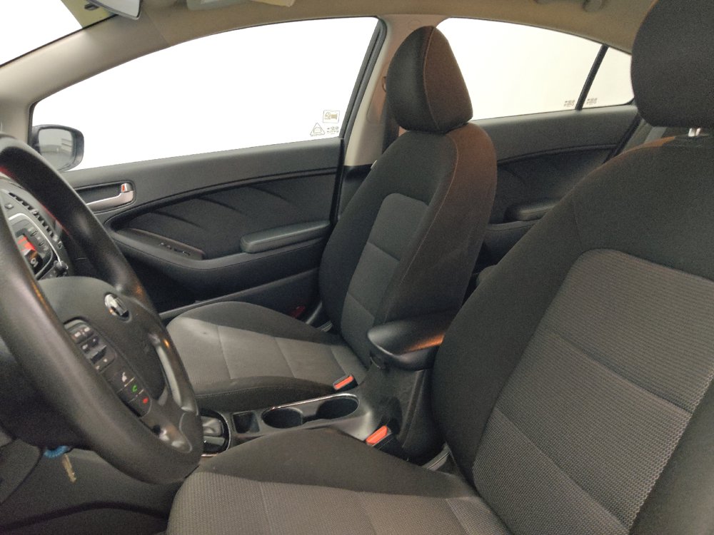 Used 2018 Kia Forte LX FWD image 17