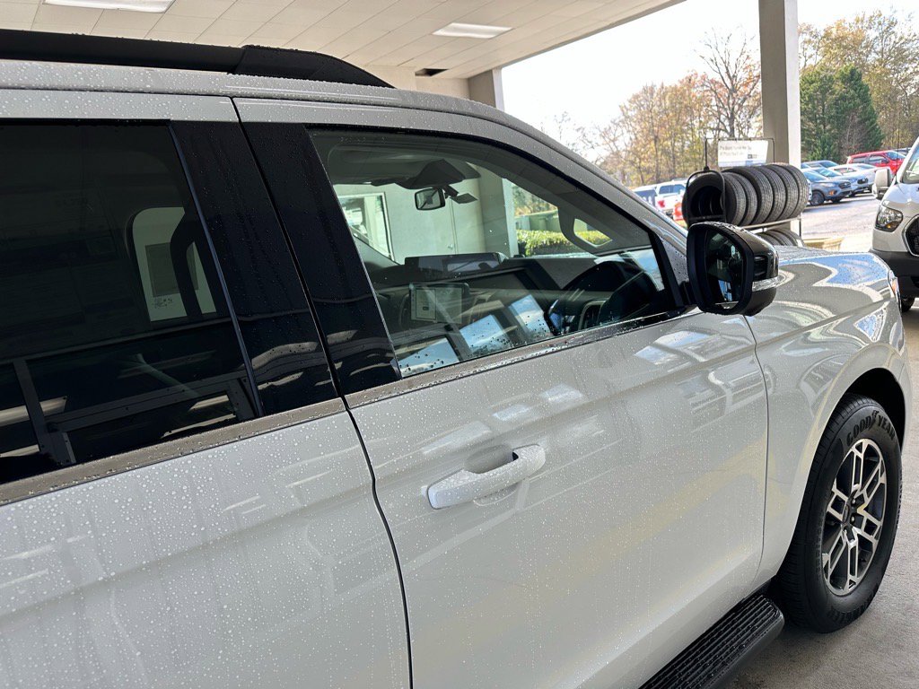 New 2025 Ford Expedition Active image 9