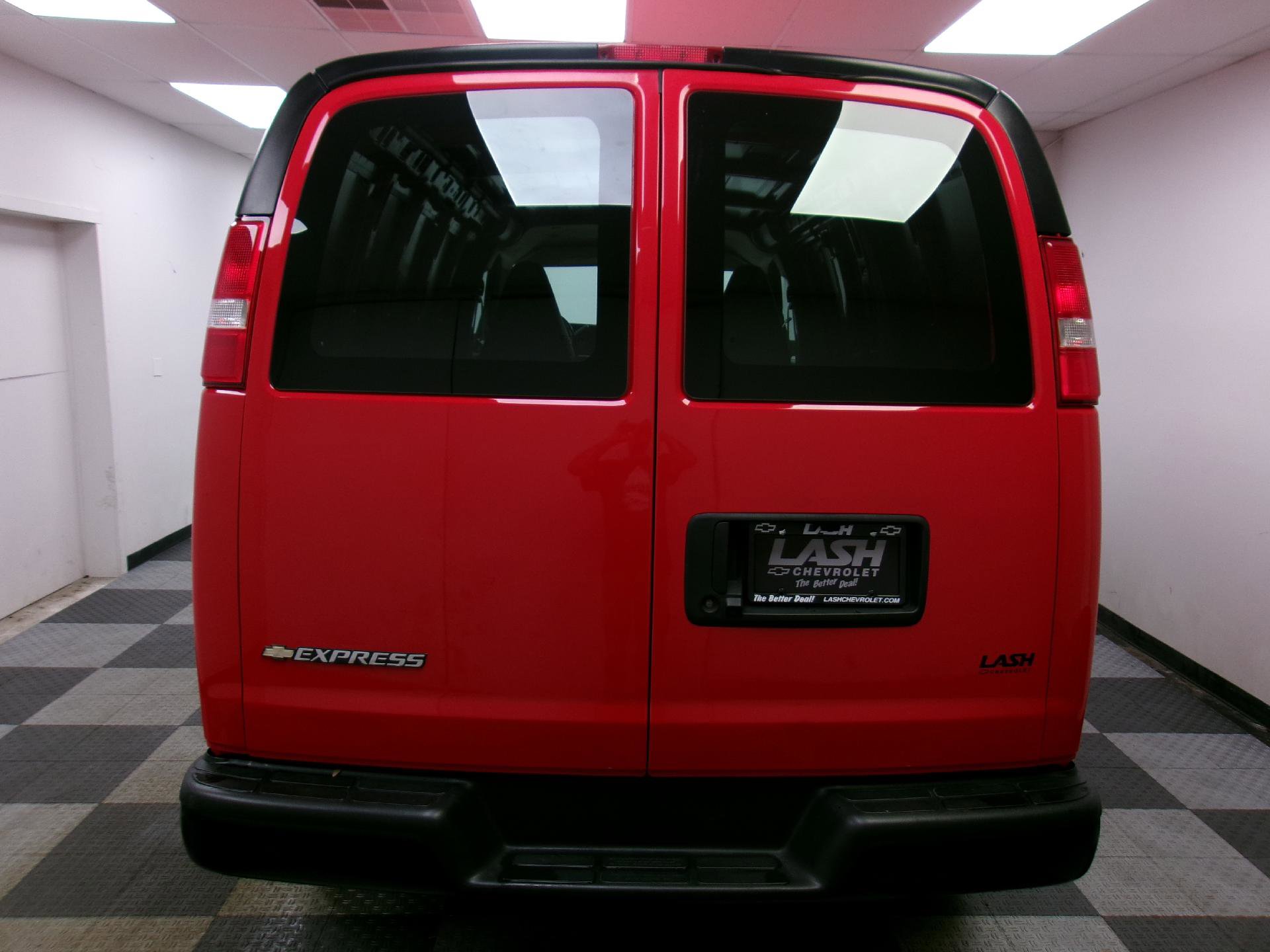 Used 2019 Chevrolet Express 2500 w/ Communications Package image 12