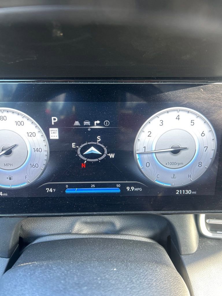 Used 2025 Hyundai Elantra SEL image 14