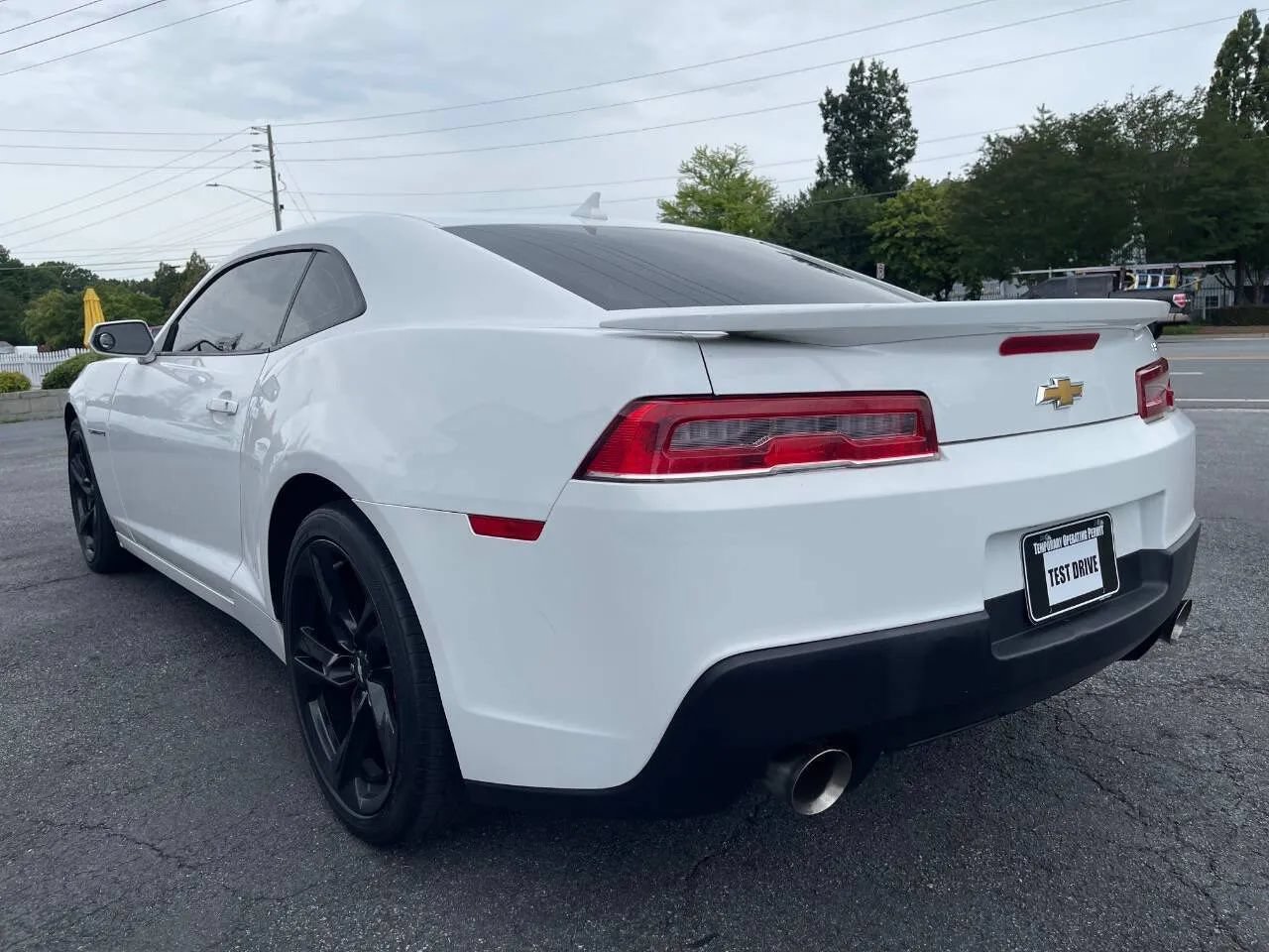 Used 2015 Chevrolet Camaro SS w/ RS Package RWD image 8
