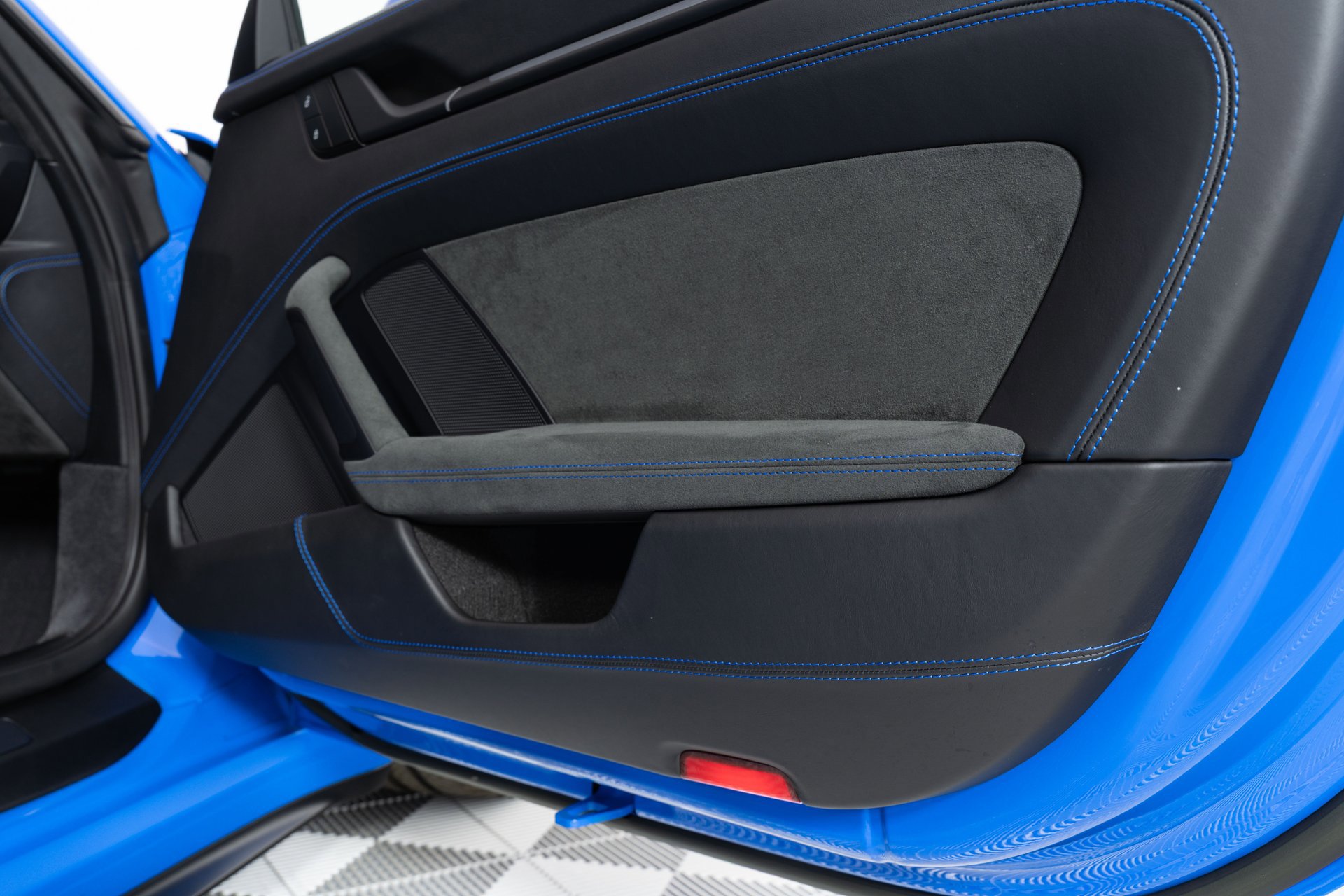 Used 2022 Porsche 911 GT3 image 19